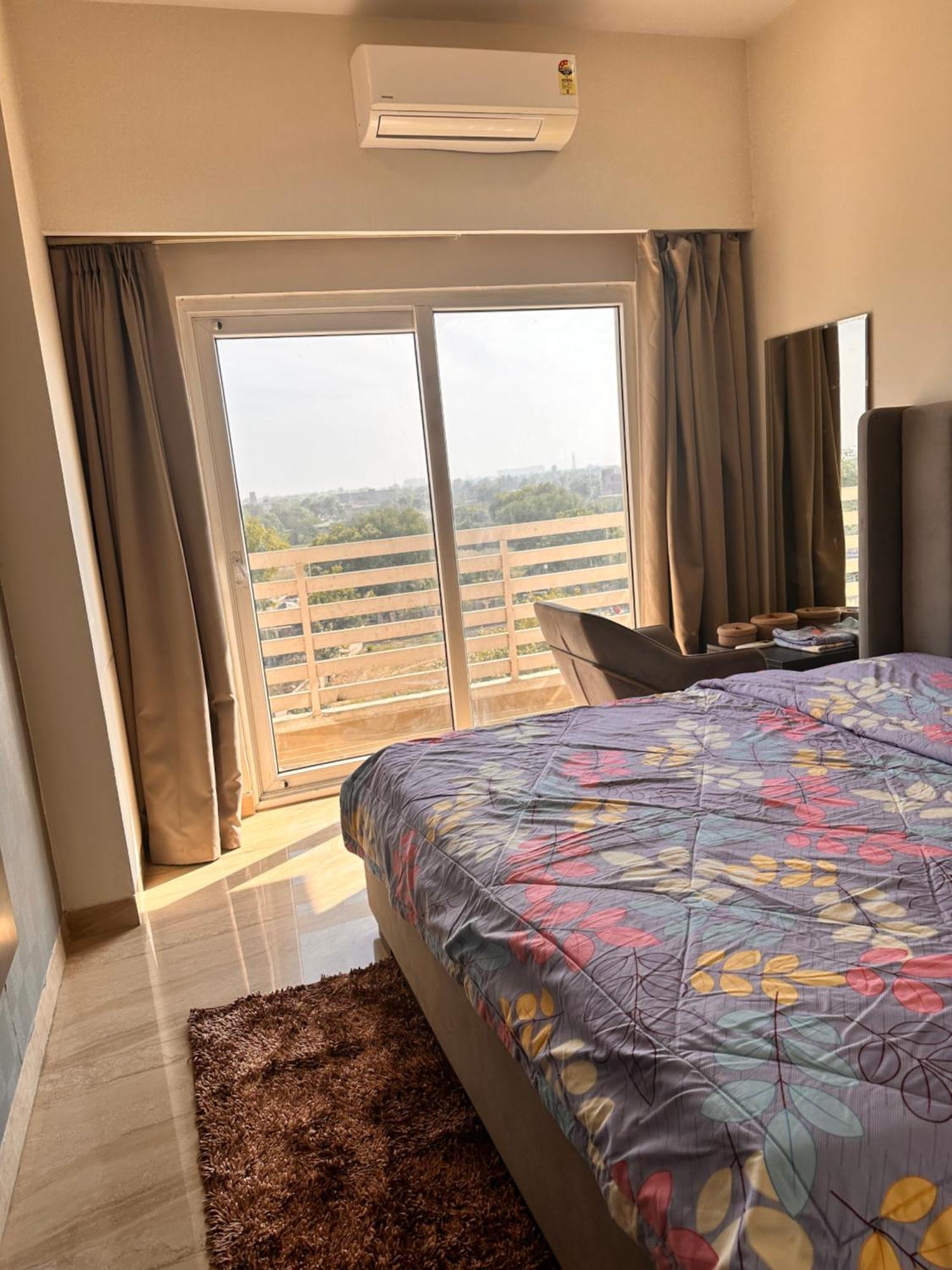 Apartment Shri Dham *