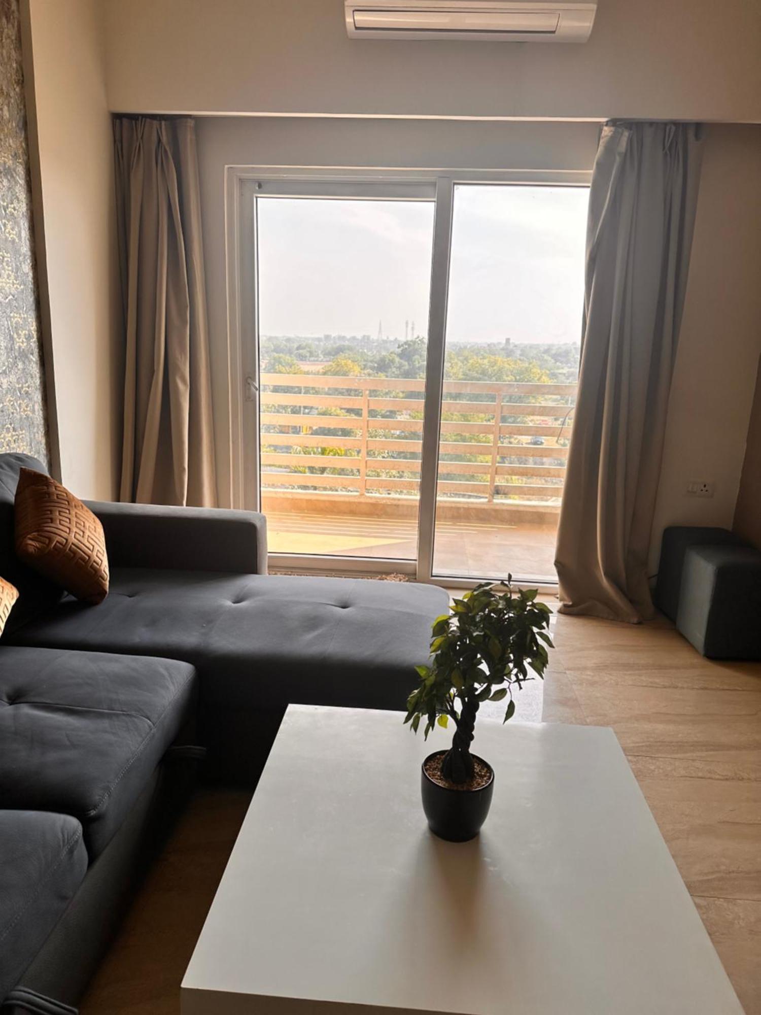 Shri Dham Apartment
