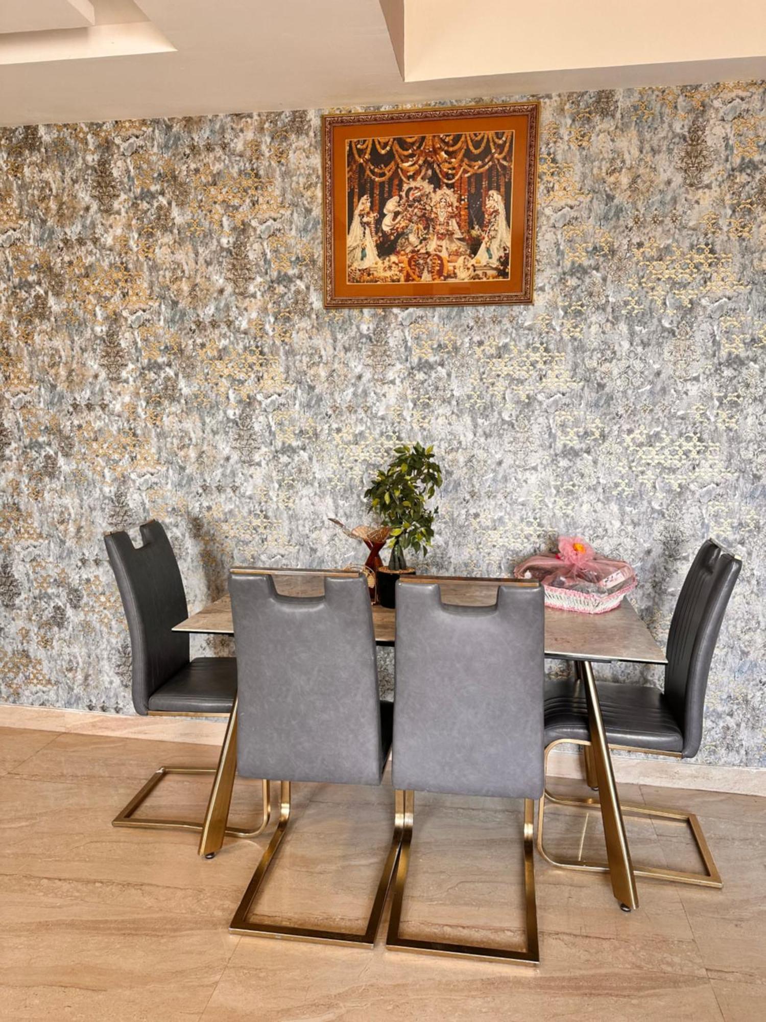 Apartment Shri Dham *